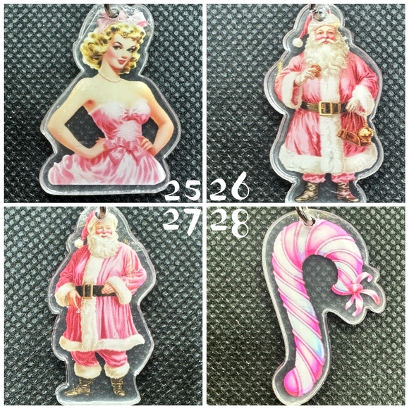 A Very Merry Pink Christmas KBK Keychains - Picture 7 of 8